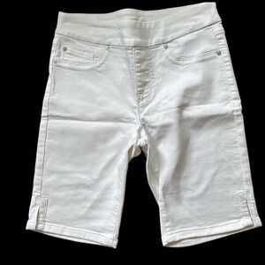TRIBAL JEANS white longer shorts, size 4, EUC